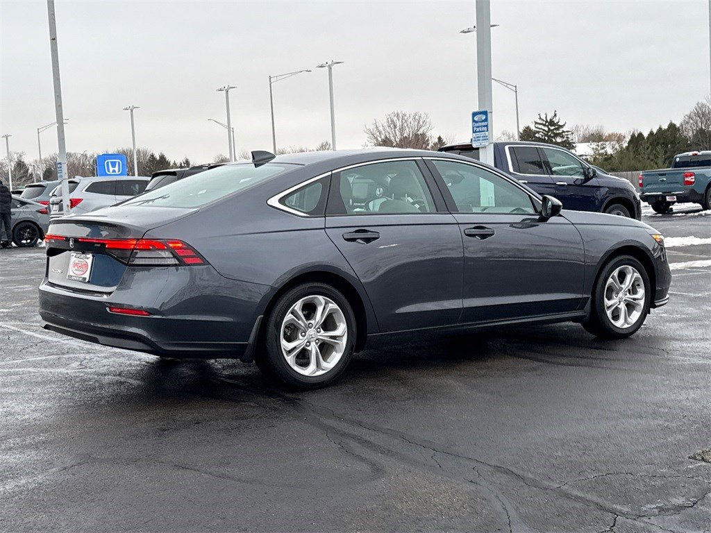 Certified 2023 Honda Accord LX image 9