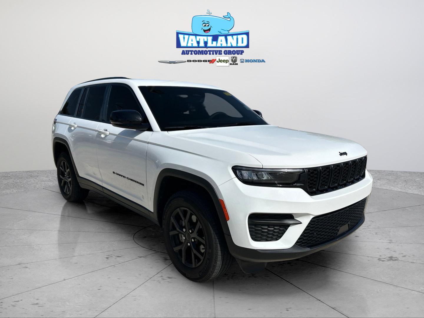 Certified 2024 Jeep Grand Cherokee Altitude RWD image 7