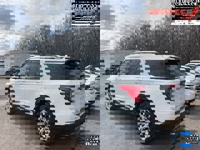 Used 2023 Ford Explorer Platinum w/ Technology Package image 4