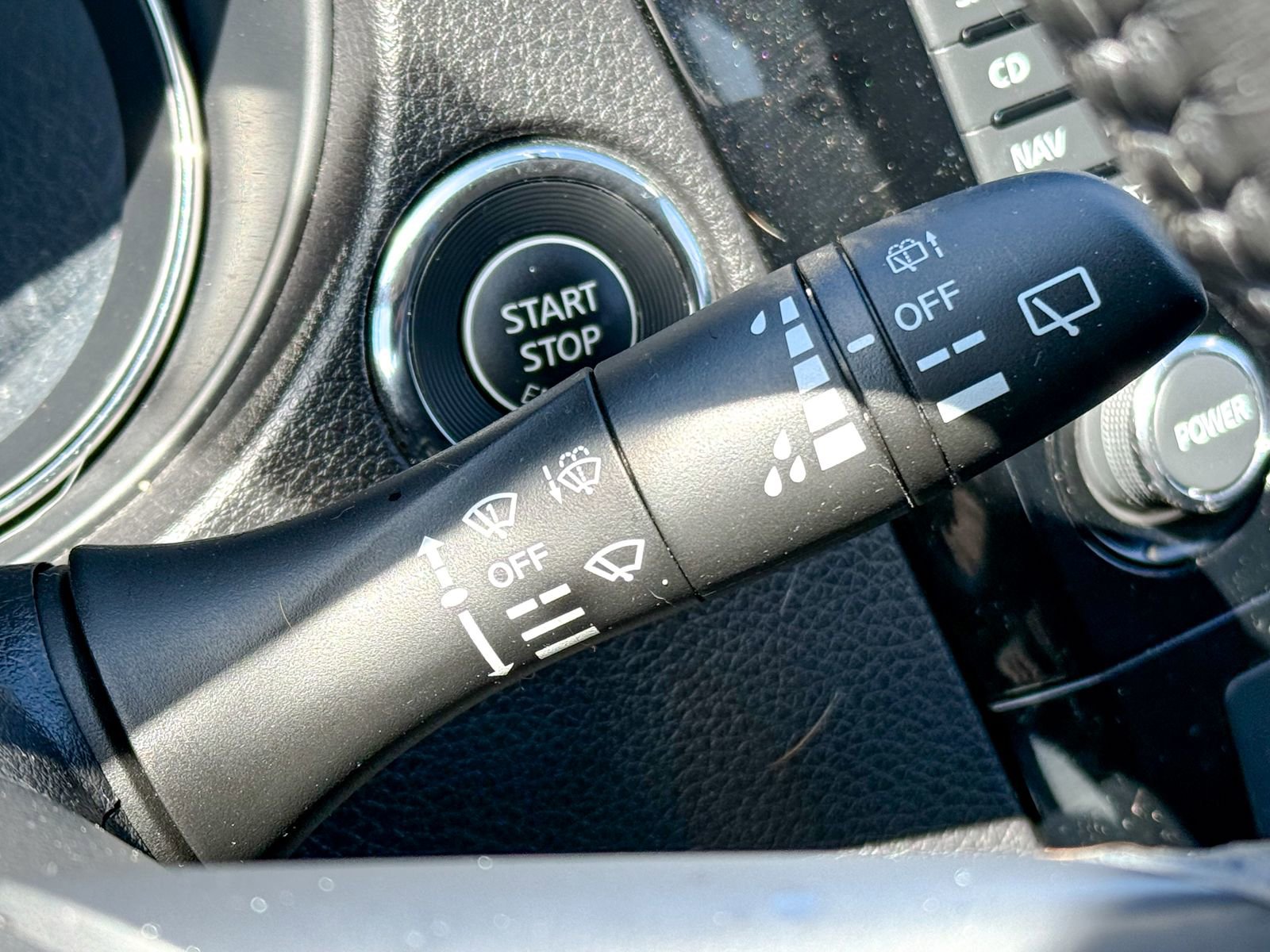 Used 2017 Nissan Rogue Sport SV w/ SV Premium Package AWD/4WD image 32