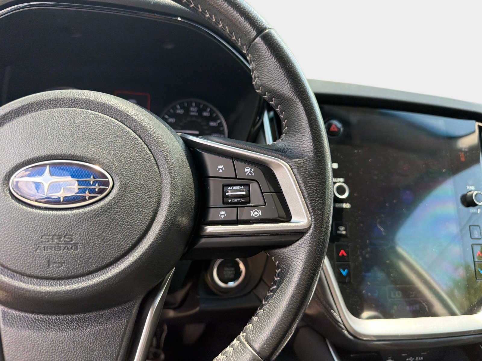 Used 2022 Subaru Outback Premium AWD/4WD image 25
