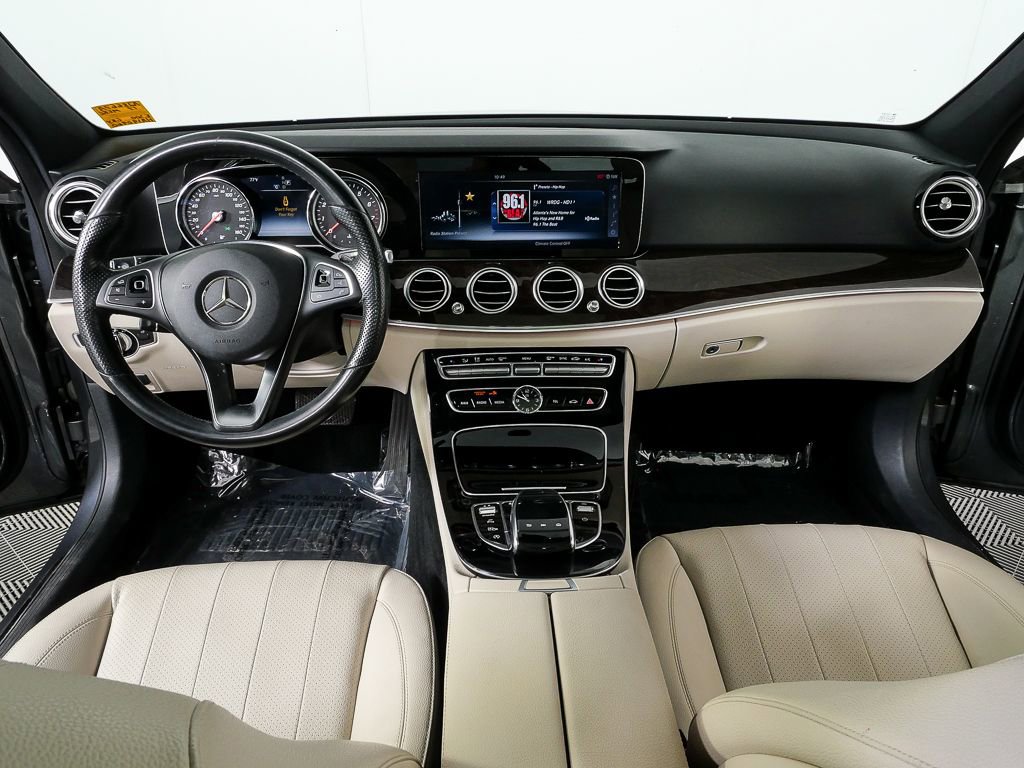 Used 2017 Mercedes-Benz E 300 image 19
