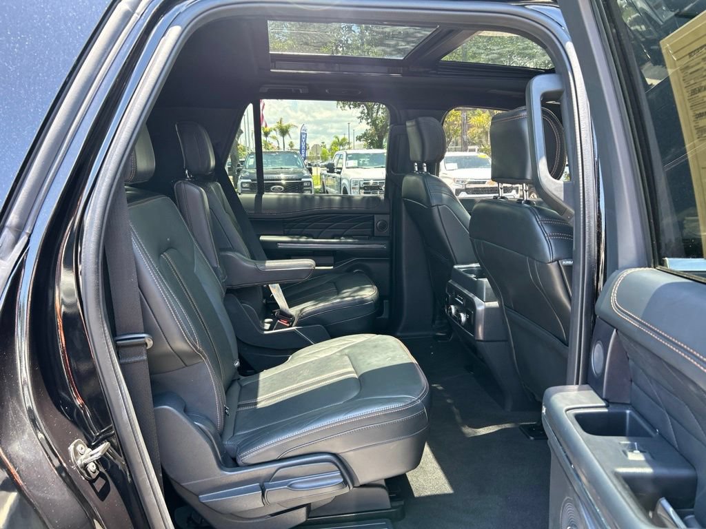 Used 2023 Ford Expedition Max Platinum AWD/4WD image 41