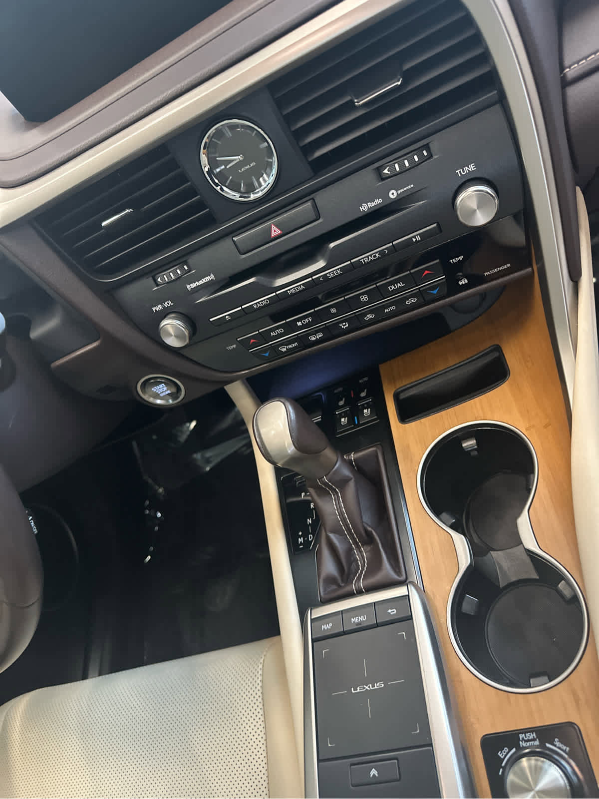 Used 2020 Lexus RX 350 AWD w/ Premium Package image 10