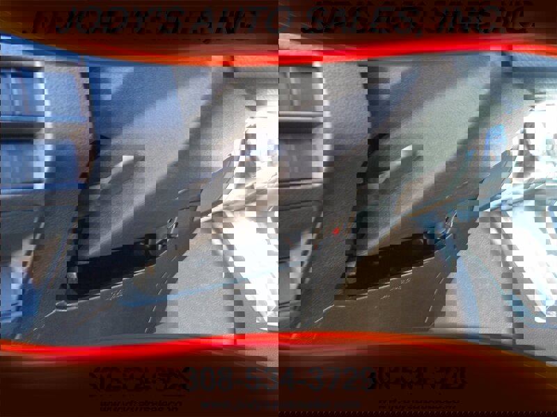 Used 2024 Toyota Tacoma TRD Off-Road image 10