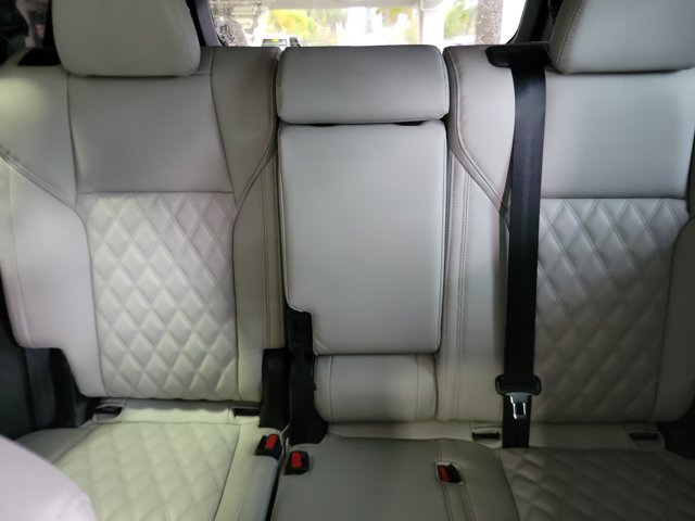 Used 2023 Mitsubishi Outlander SEL AWD/4WD image 35