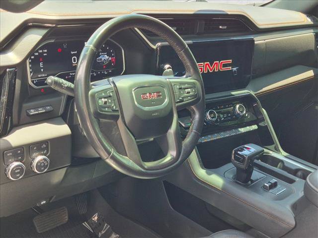 Used 2023 GMC Sierra 1500 AT4 w/ AT4 Premium Package AWD/4WD image 9