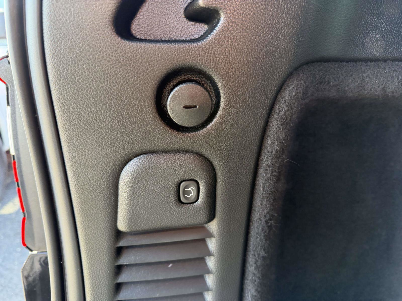 Used 2022 Dodge Durango GT image 9