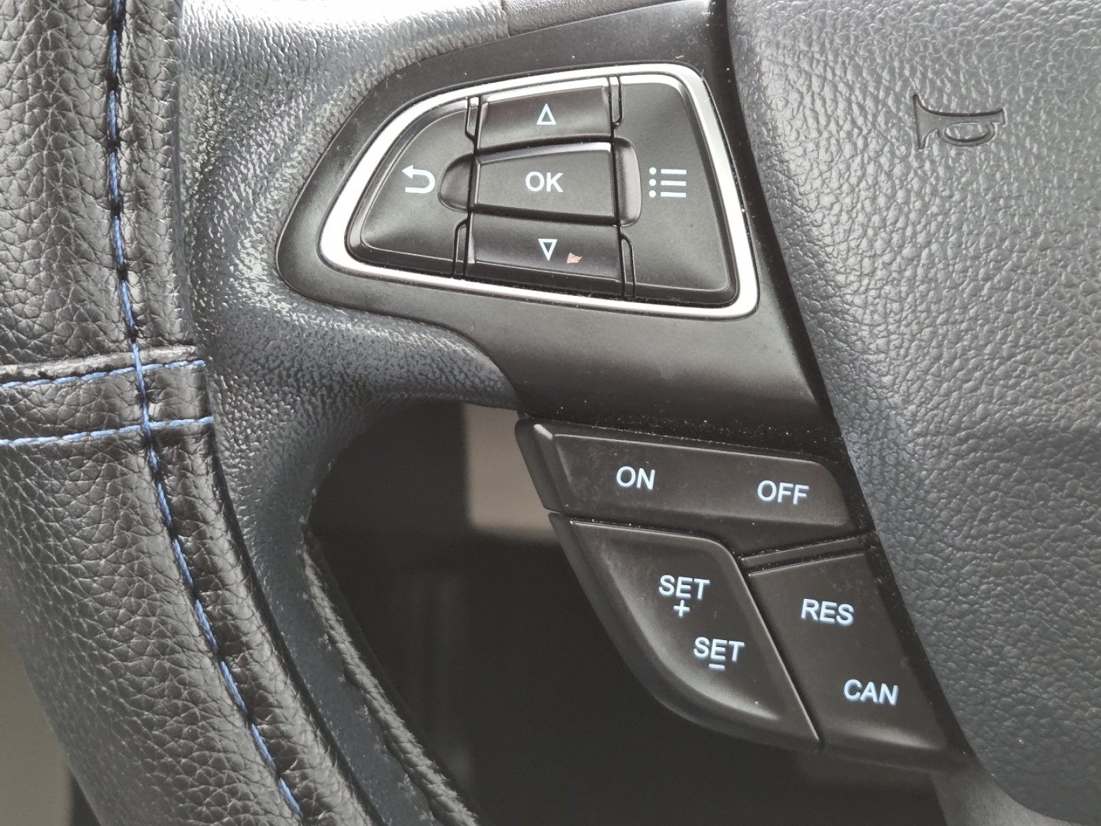 Used 2020 Ford EcoSport SE FWD image 31