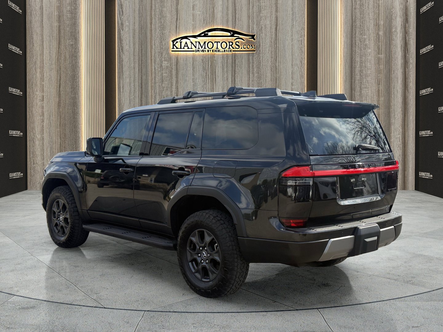 Used 2024 Lexus GX 550 image 5