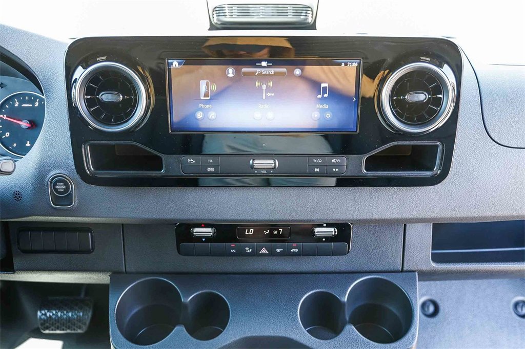 New 2025 Mercedes-Benz Sprinter 2500 image 11