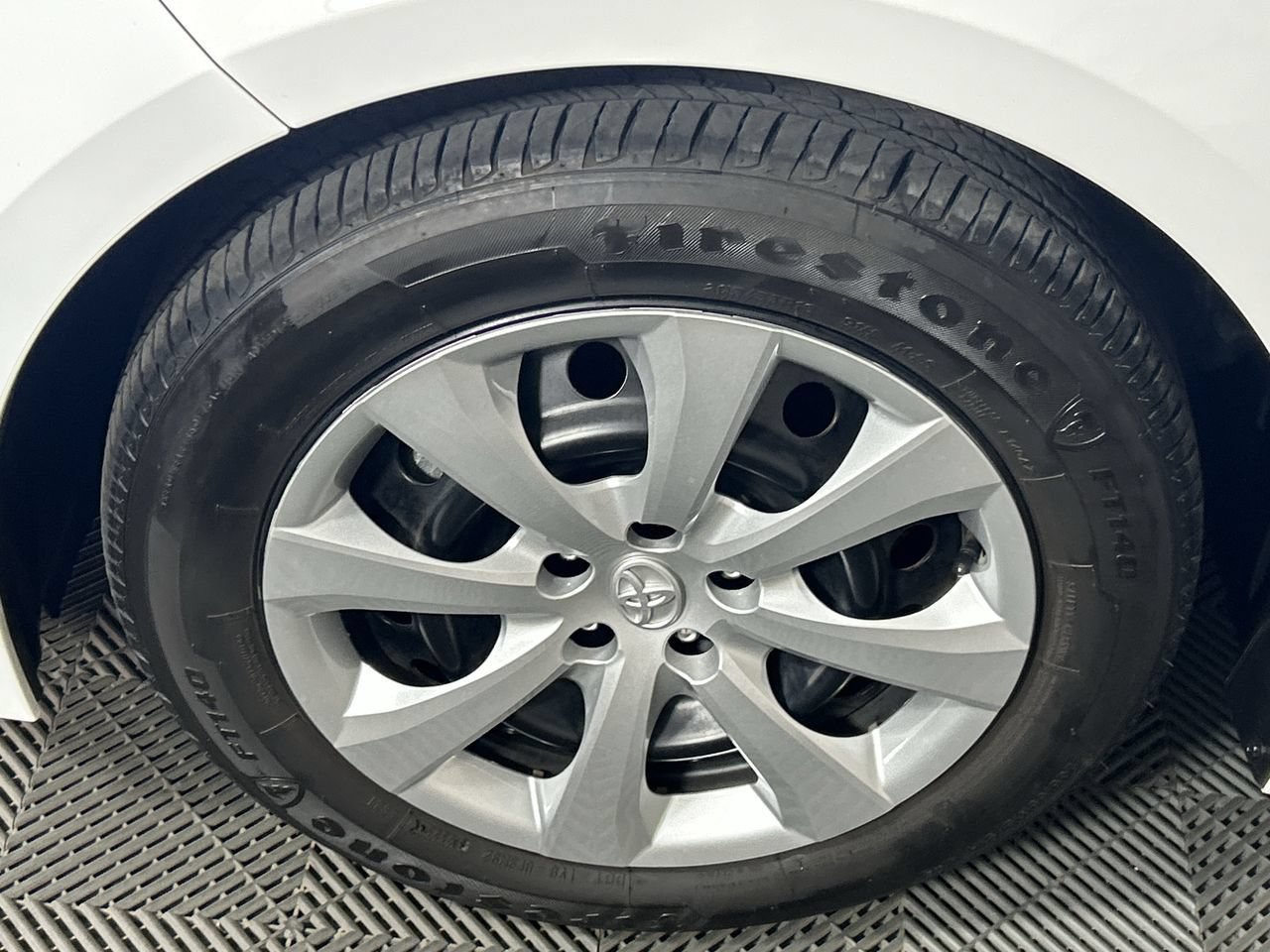 Used 2025 Toyota Corolla LE FWD image 10