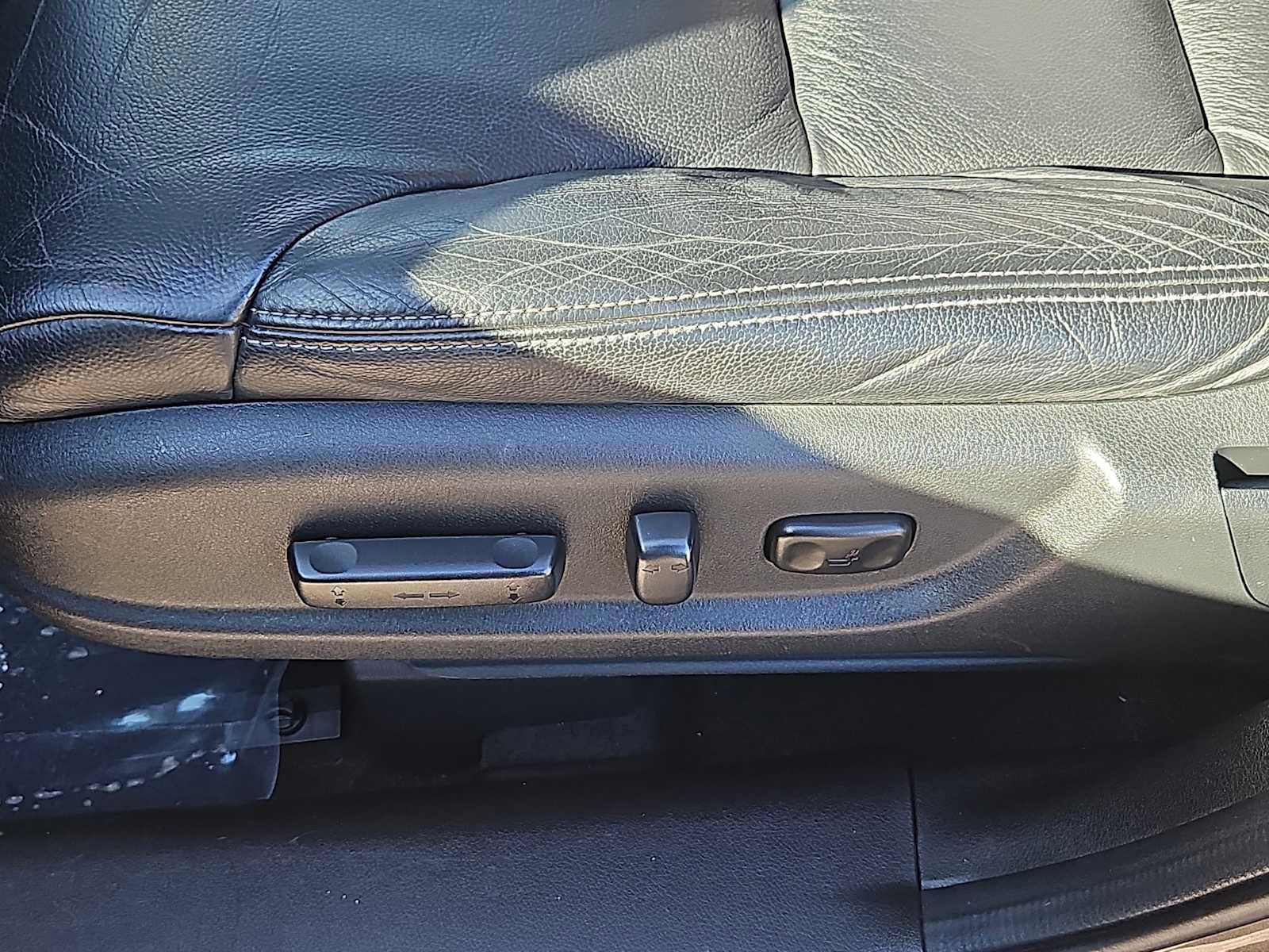 Used 2012 Honda CR-V EX-L image 19