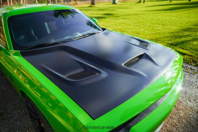 Used 2017 Dodge Challenger SRT Hellcat image 48