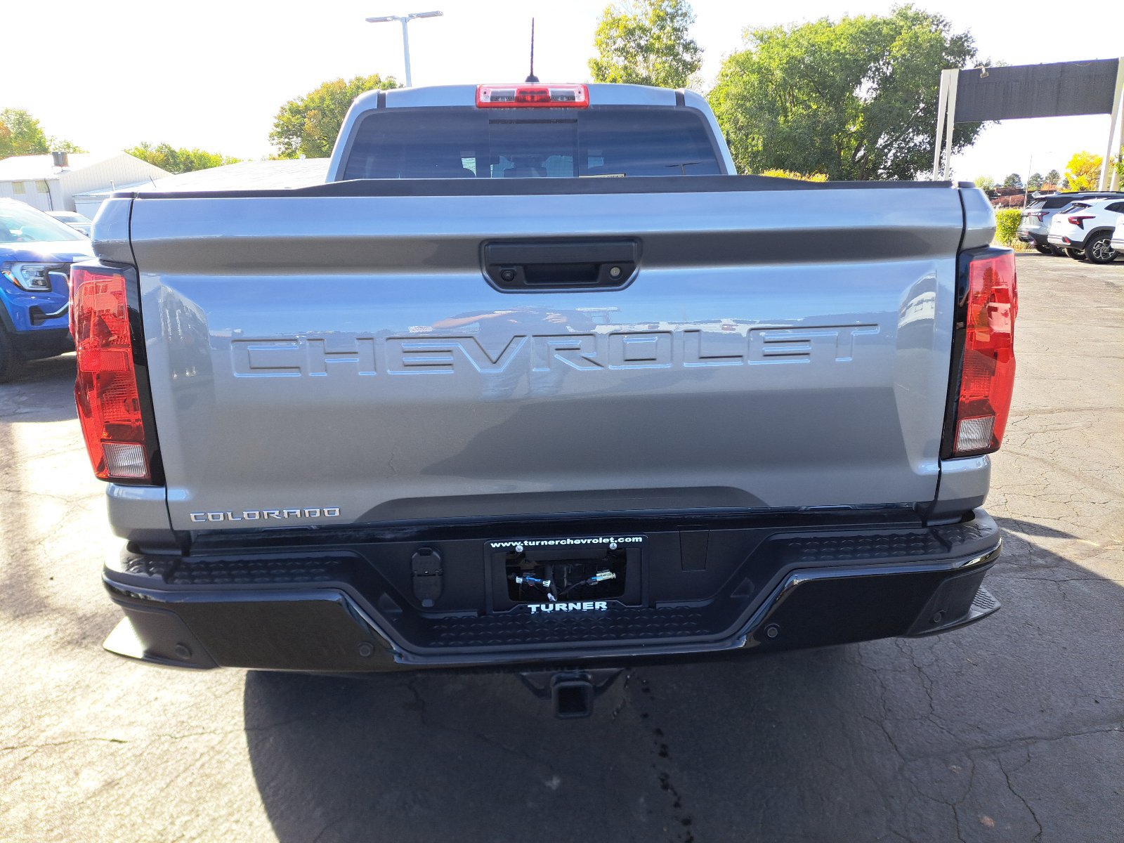 New 2026 Chevrolet Colorado Trail Boss w/ Off-Road Front Bumper Package AWD/4WD image 4