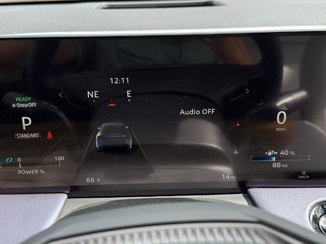 New 2026 Nissan Leaf Platinum+ w/ Cargo Package (Platinum+) FWD image 30