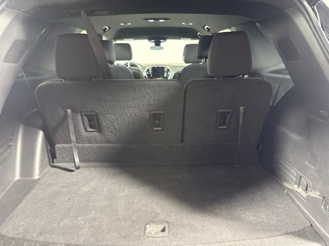 Used 2023 Chevrolet Traverse LT FWD image 29