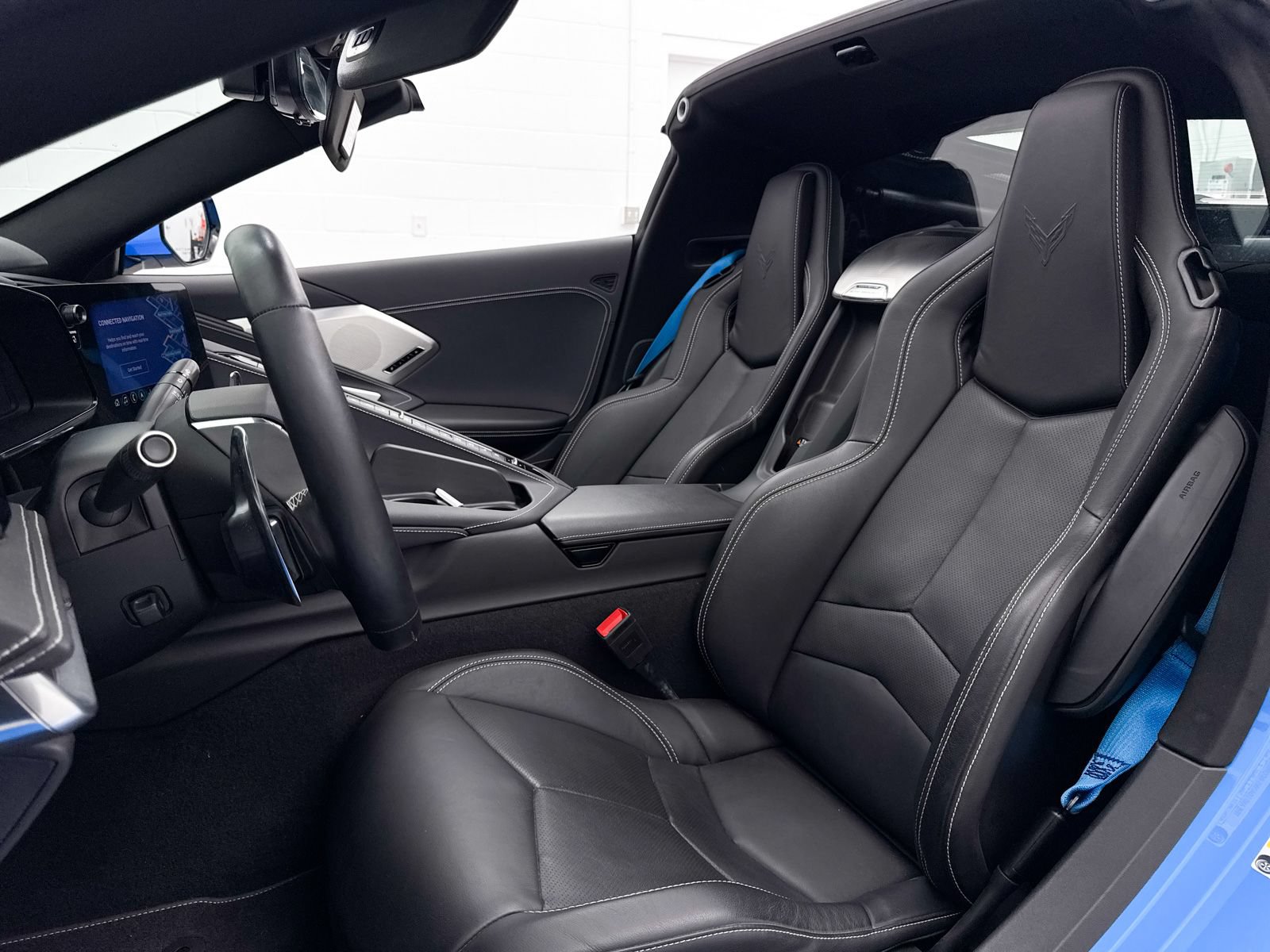 Used 2021 Chevrolet Corvette Stingray Preferred Cpe w/ Engine Appearance Package RWD image 19