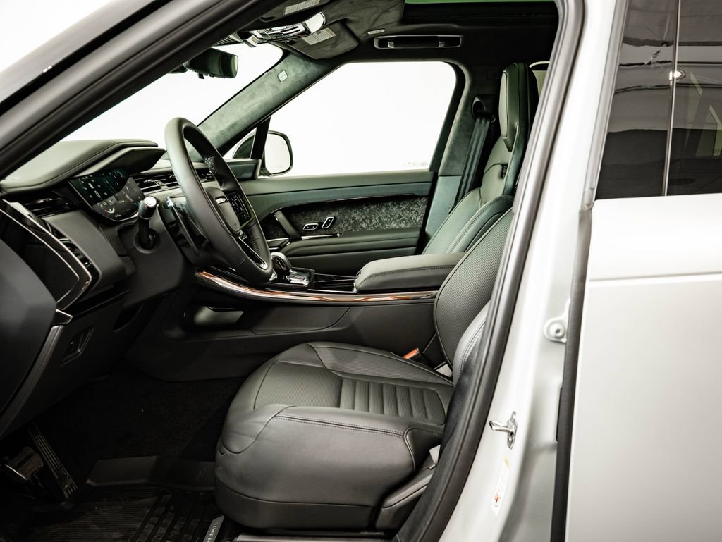 New 2026 Land Rover Range Rover Sport SV image 22