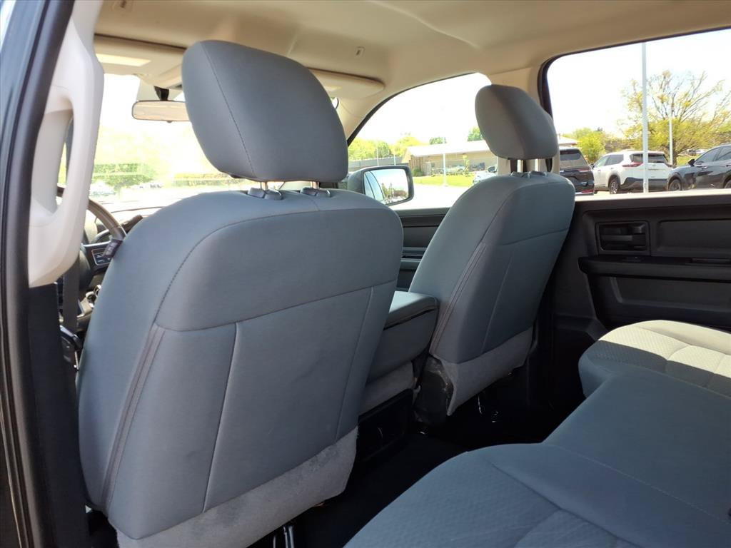 Used 2018 RAM 1500 ST AWD/4WD image 27