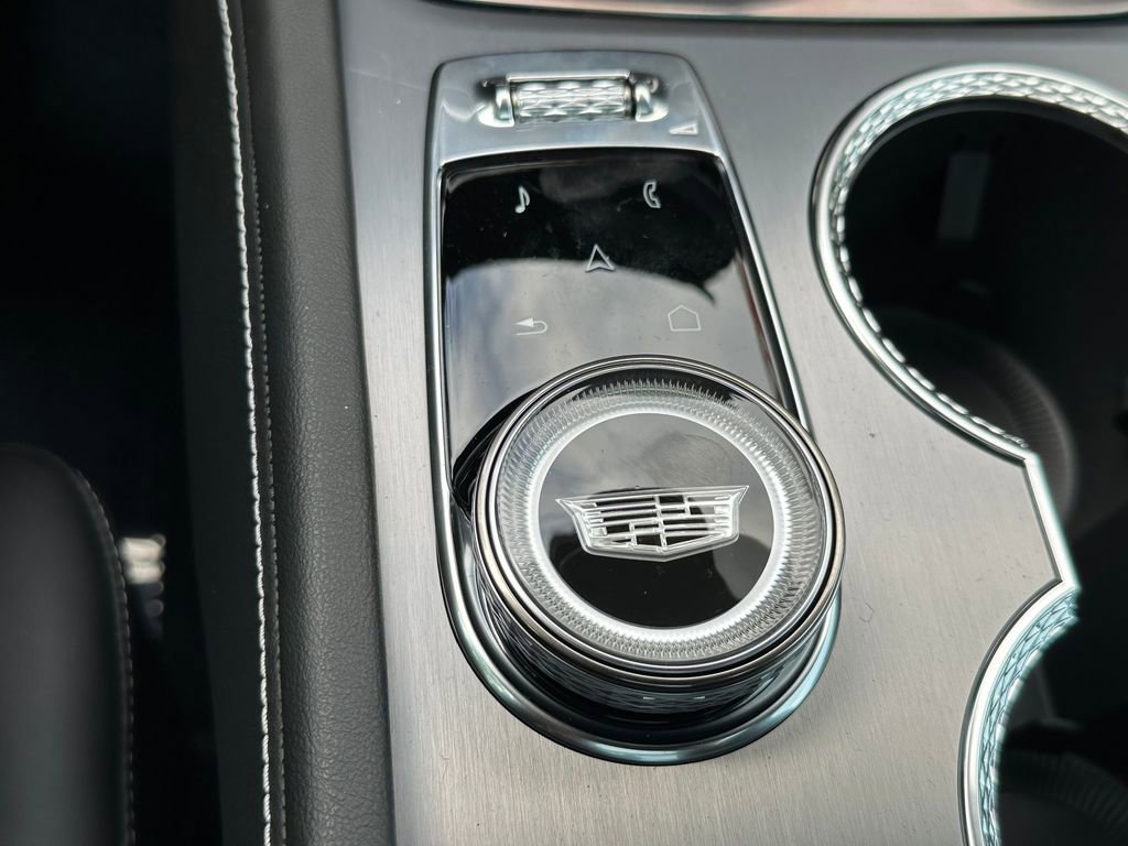 New 2026 Cadillac Vistiq Sport image 31