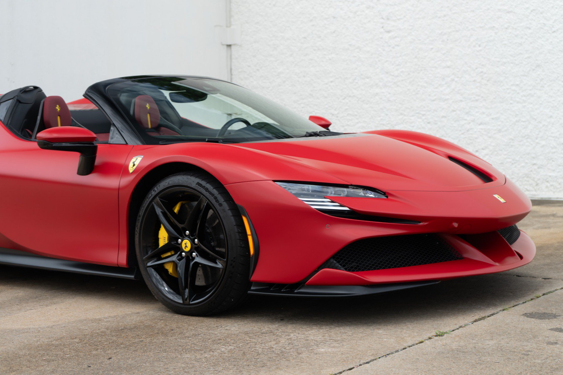 Used 2023 Ferrari SF90 Spider AWD/4WD image 24