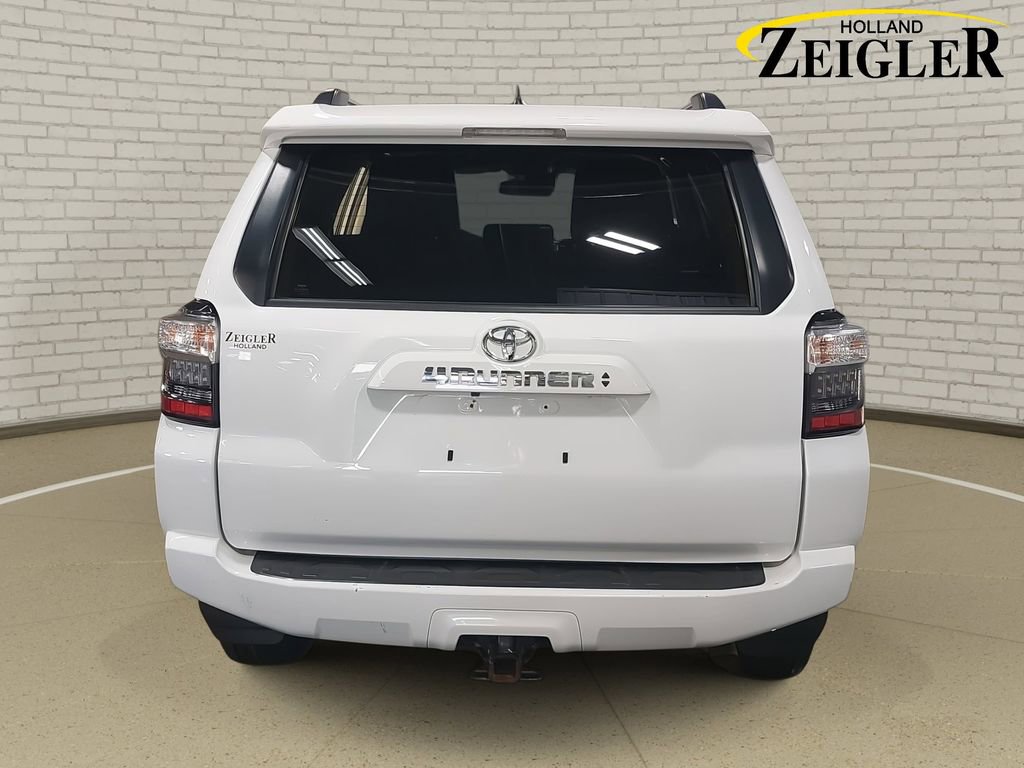 Used 2021 Toyota 4Runner SR5 Premium image 6