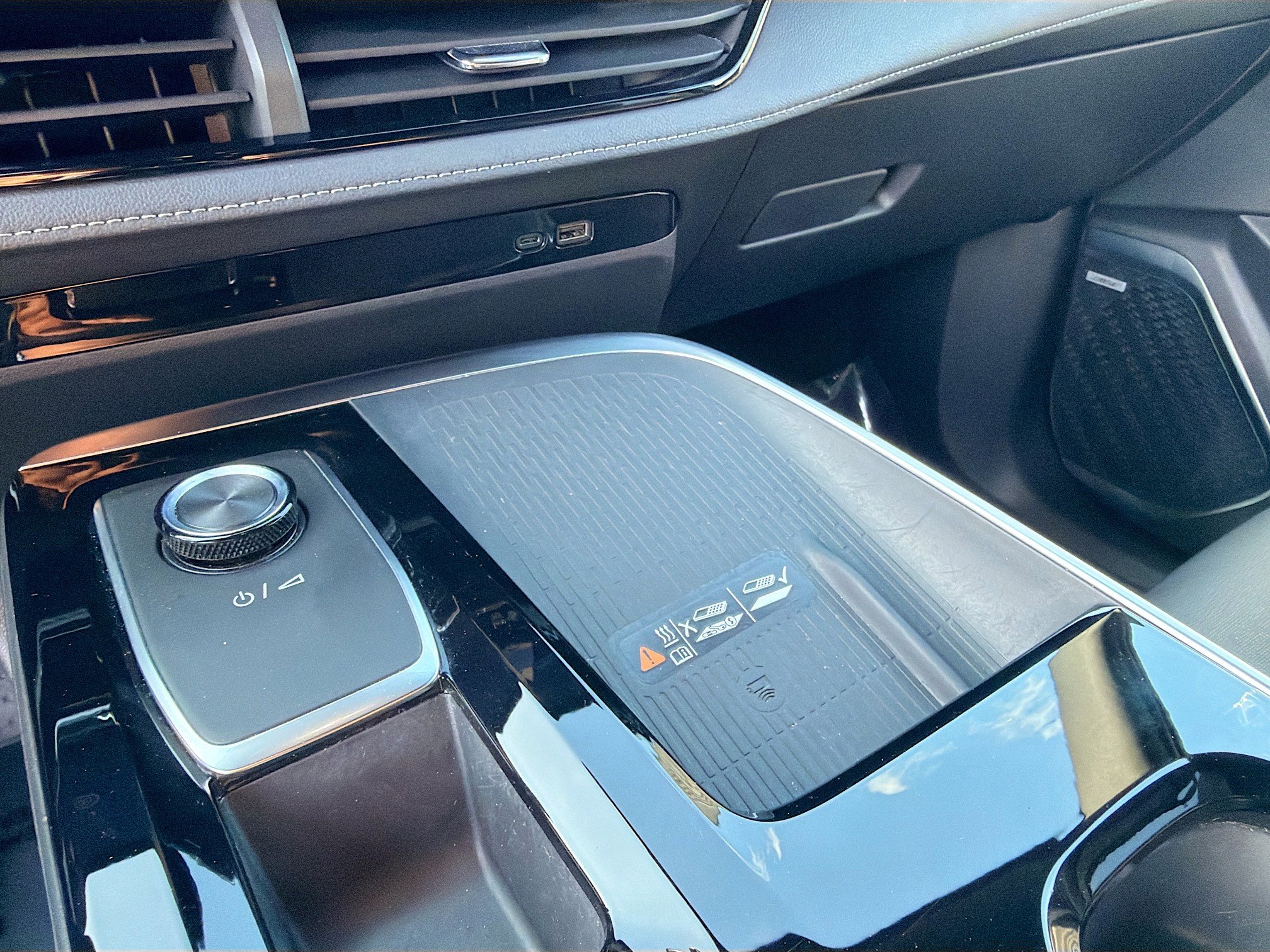 Used 2025 Buick Enclave Preferred image 29