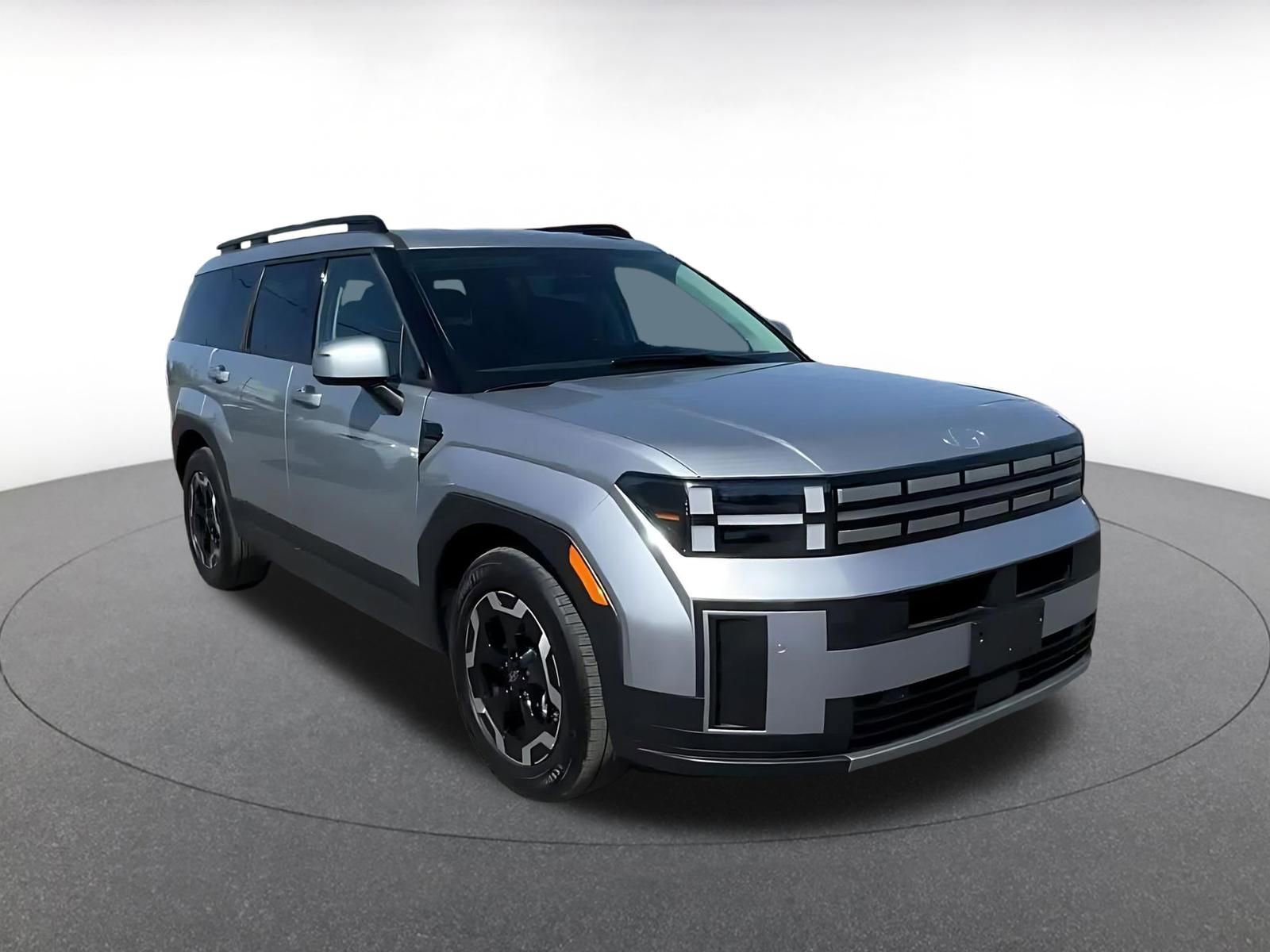 Used 2025 Hyundai Santa Fe SEL image 3