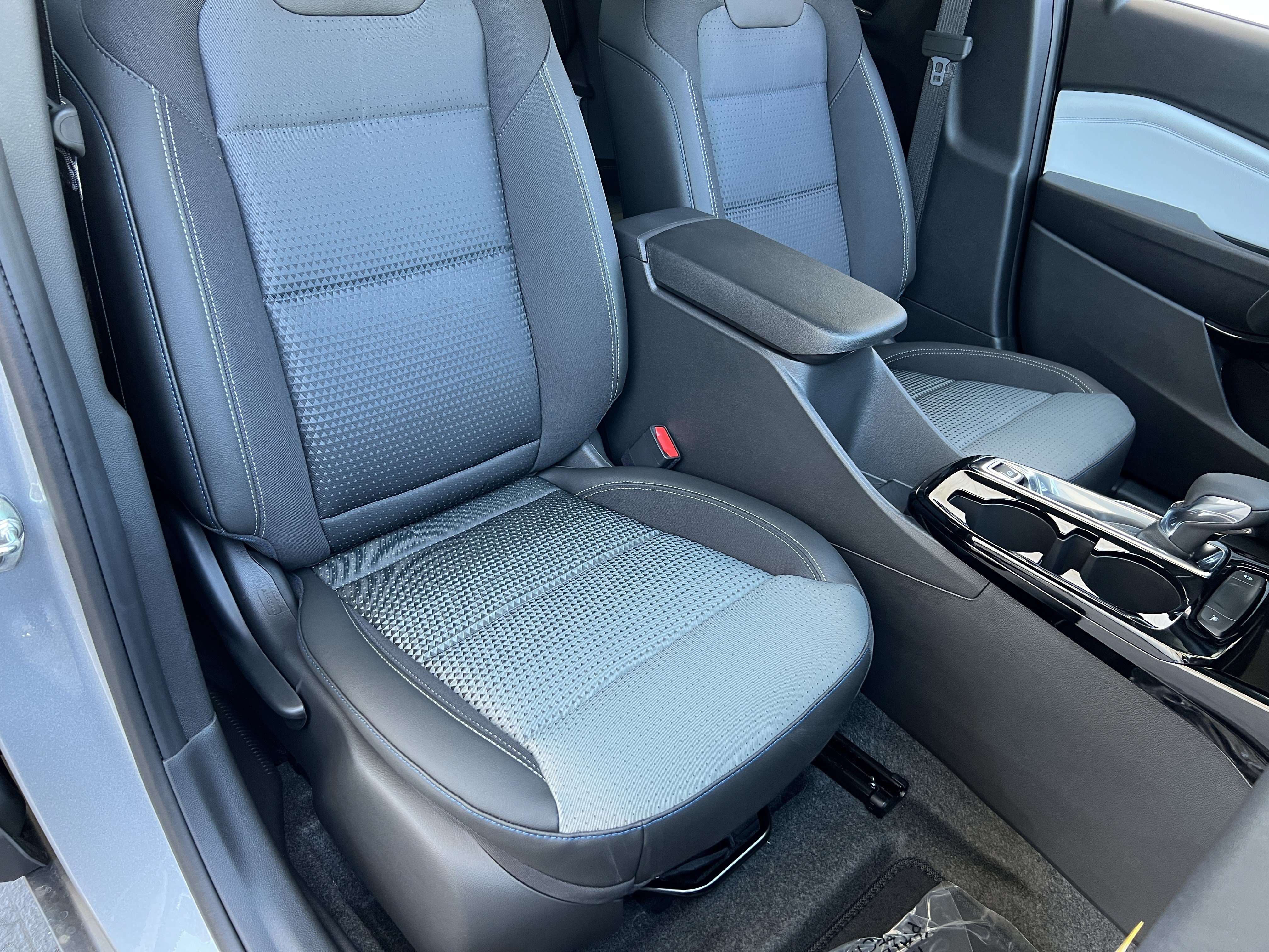 New 2026 Chevrolet Trax LT w/ Driver Confidence Package FWD image 23