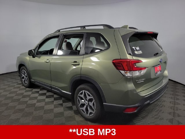 Used 2019 Subaru Forester Premium w/ All-Weather Package AWD/4WD image 6