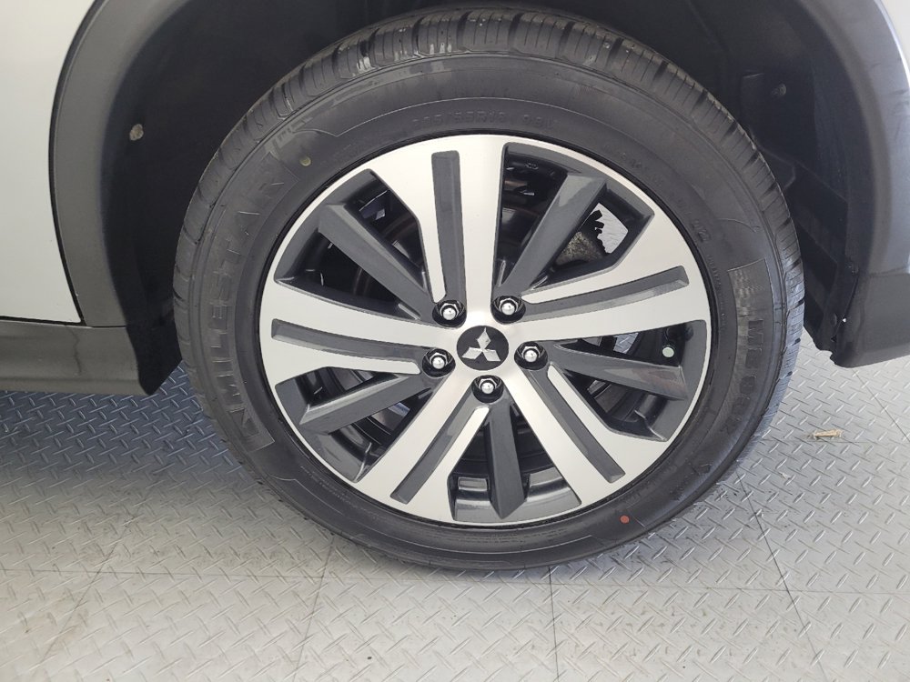 Used 2021 Mitsubishi Outlander Sport ES FWD image 31