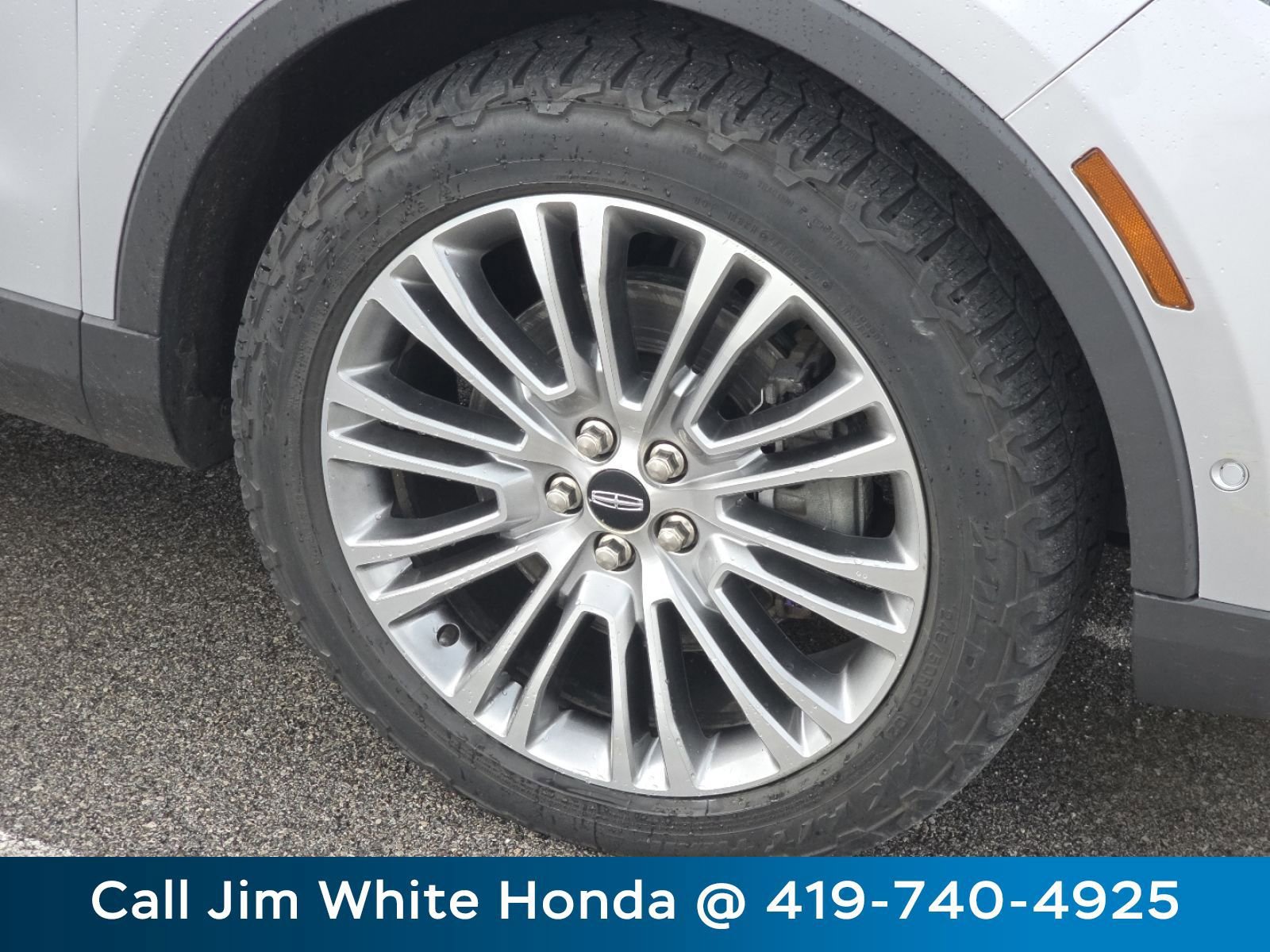 Used 2017 Lincoln MKX Reserve AWD/4WD image 16