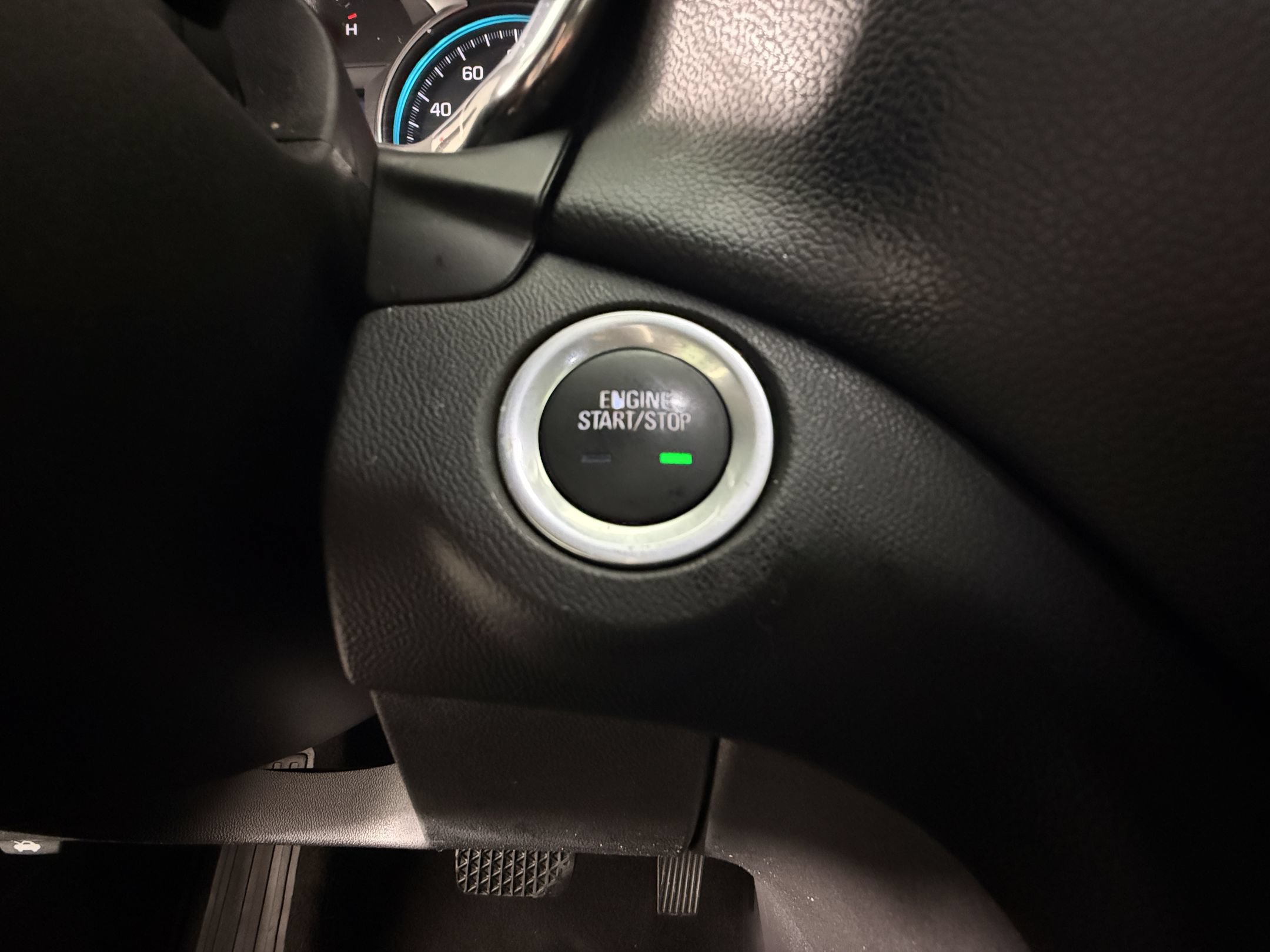 Used 2020 Chevrolet Equinox LT FWD image 18