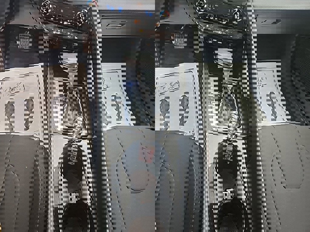 Used 2023 Hyundai Elantra SEL w/ Convenience Package image 14