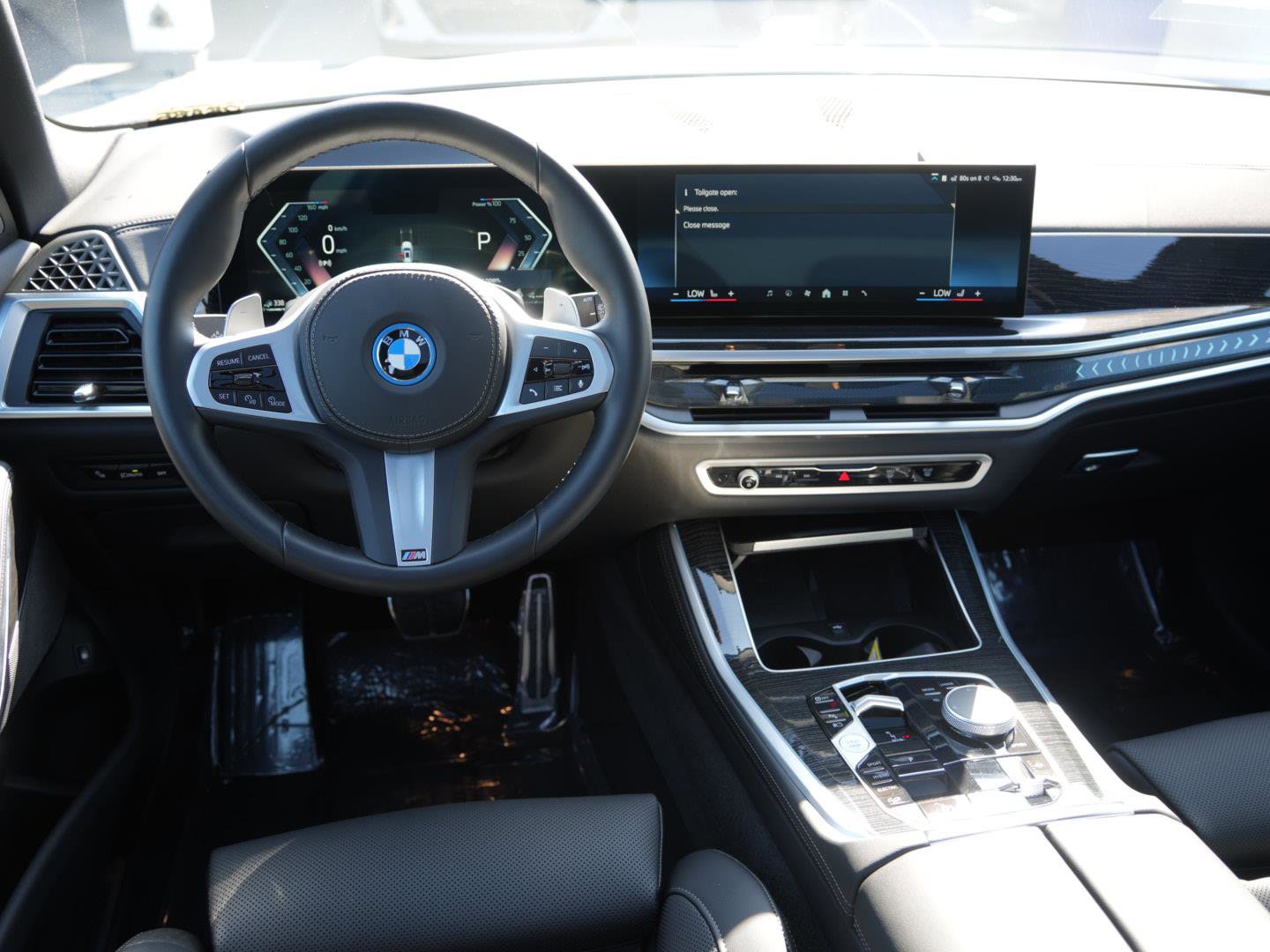 Used 2025 BMW X5 xDrive50e w/ M Sport Package AWD/4WD image 11