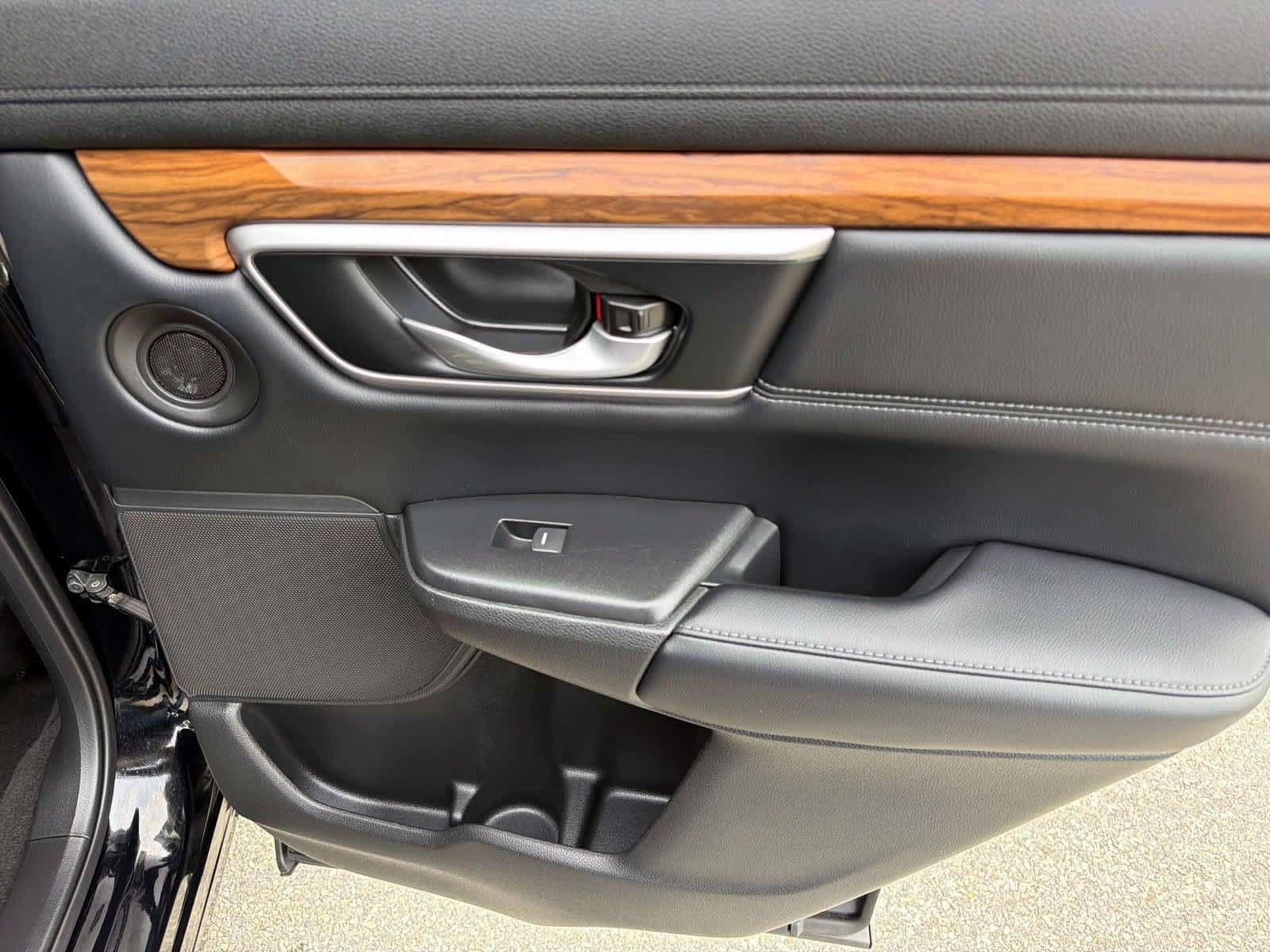 Used 2021 Honda CR-V EX-L image 13