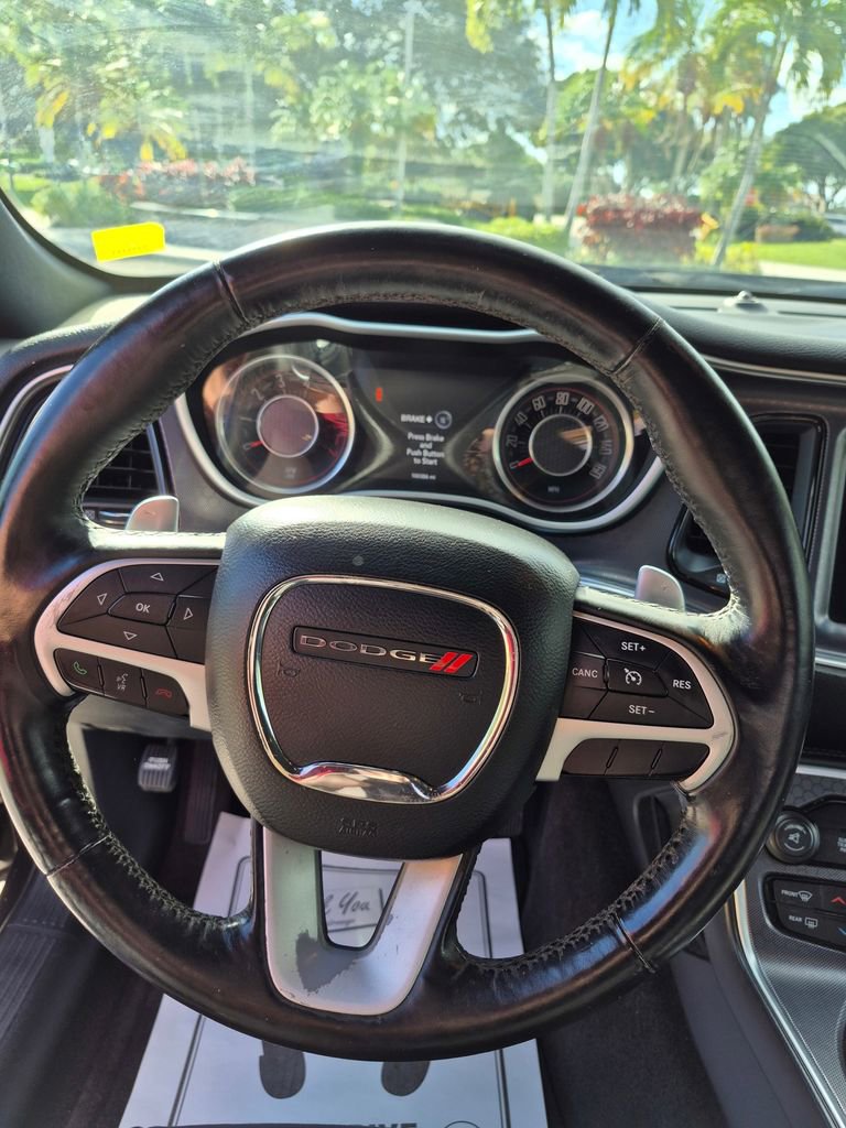 Certified 2015 Dodge Challenger R/T Plus image 22