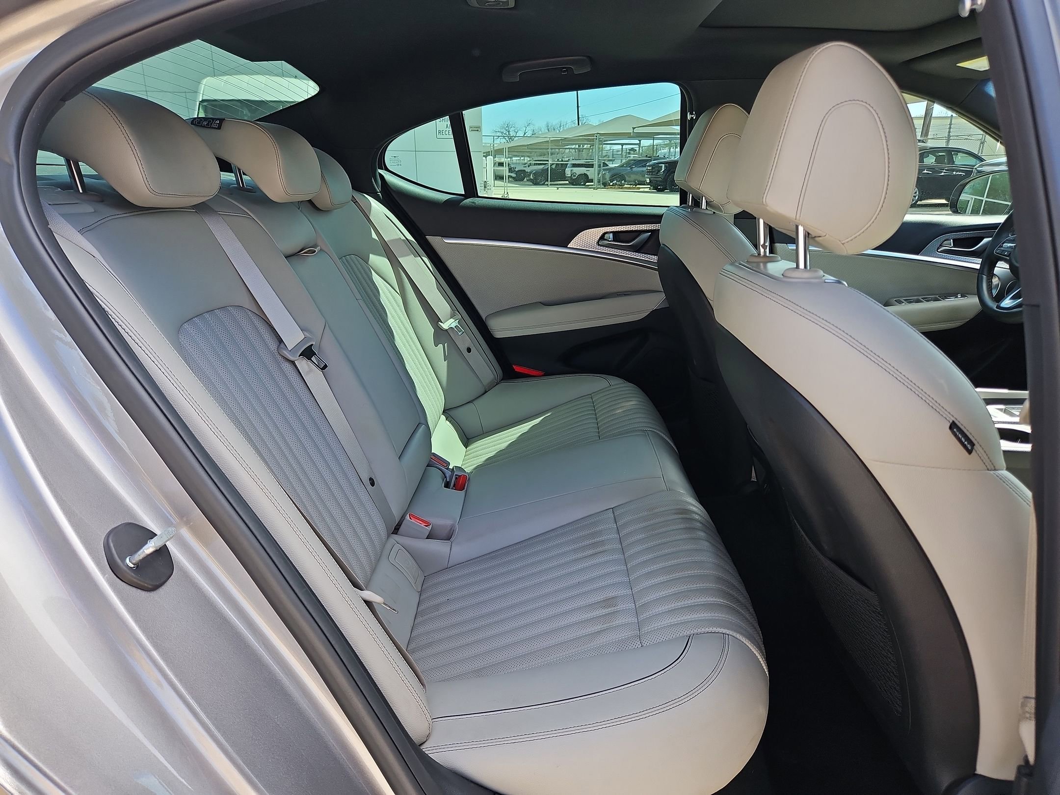 Used 2022 Genesis G70 3.3T w/ Sport Advanced Package image 29