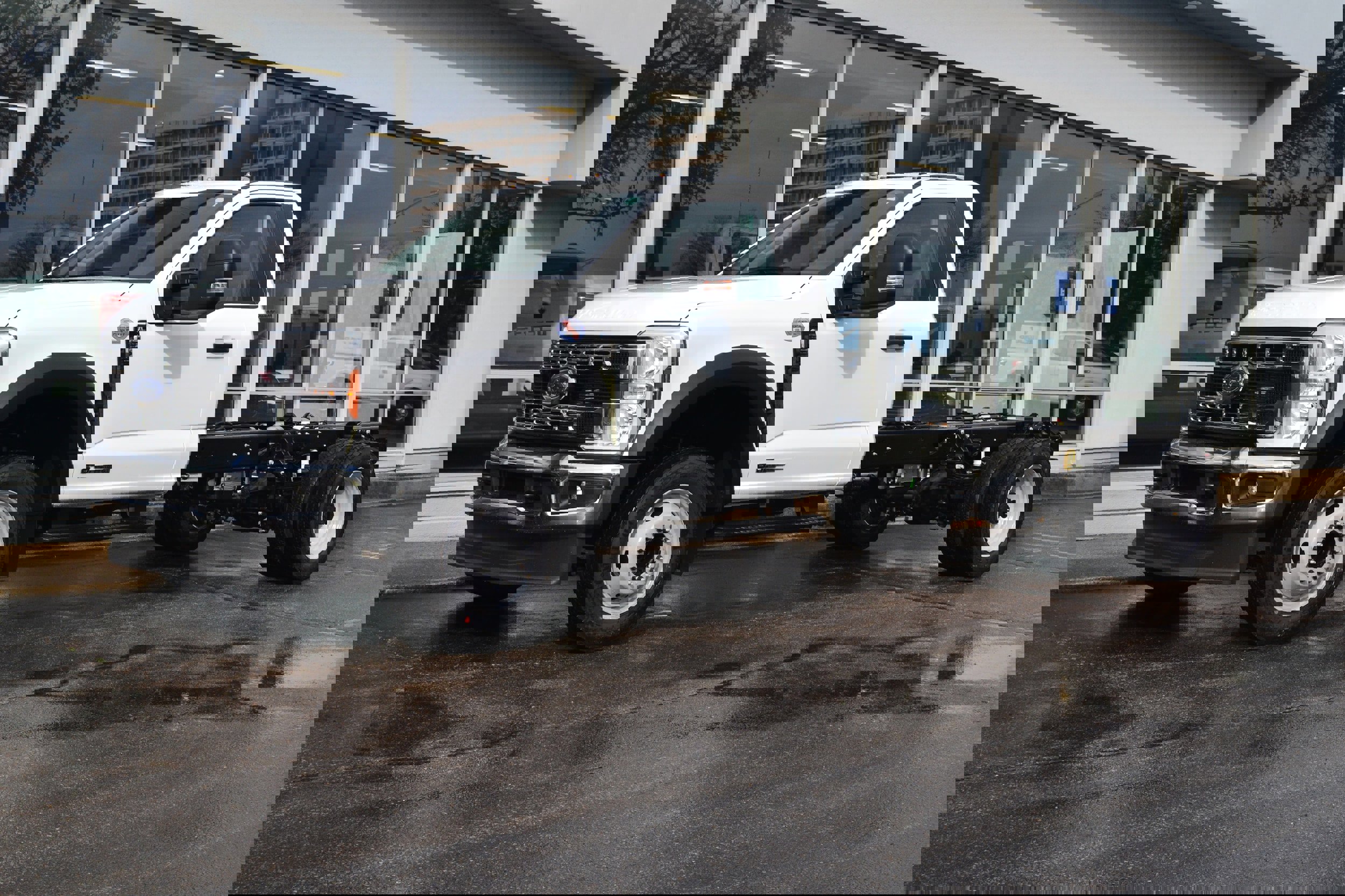 New 2024 Ford F550 2WD Regular Cab Super Duty w/ XL Chrome Package