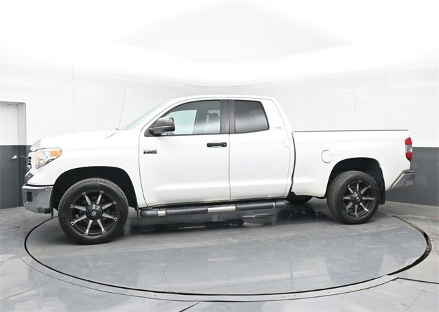 Used 2017 Toyota Tundra SR5 image 11