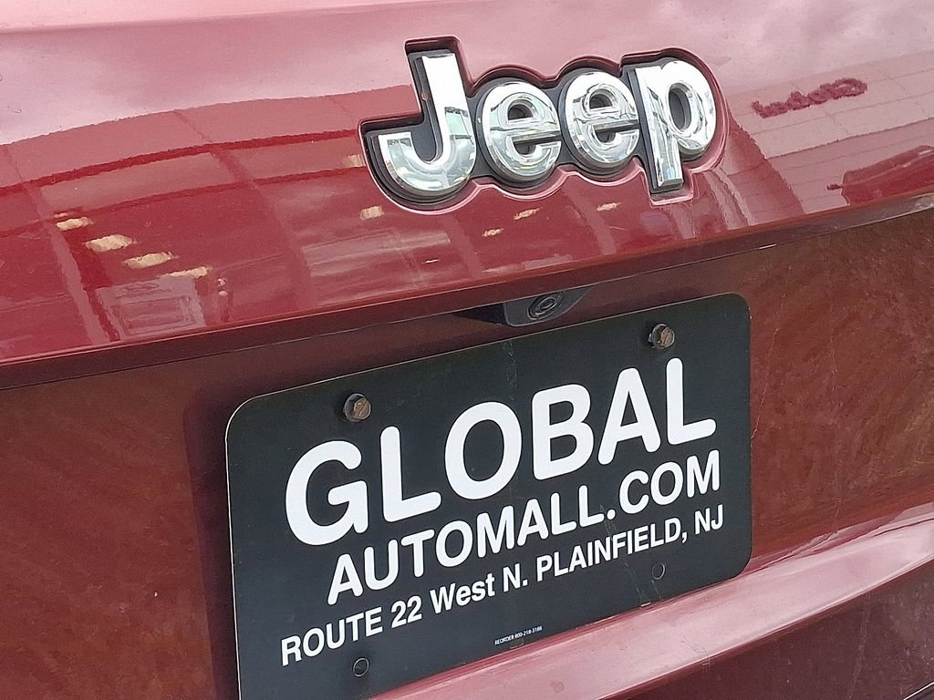 Used 2021 Jeep Grand Cherokee Limited w/ Premium Lighting Group image 30