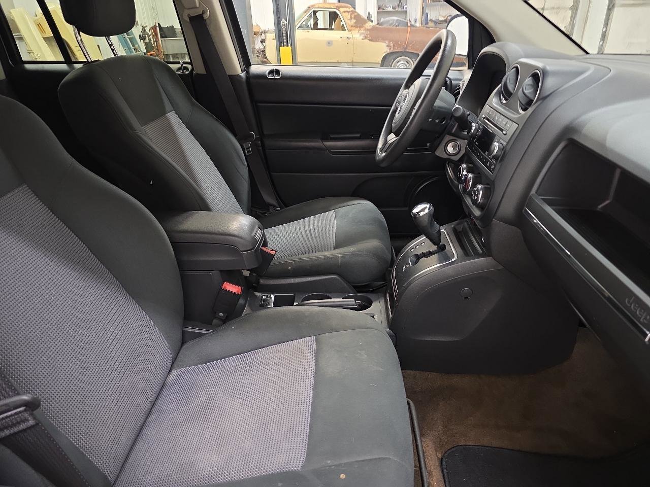 Used 2013 Jeep Compass Sport image 30