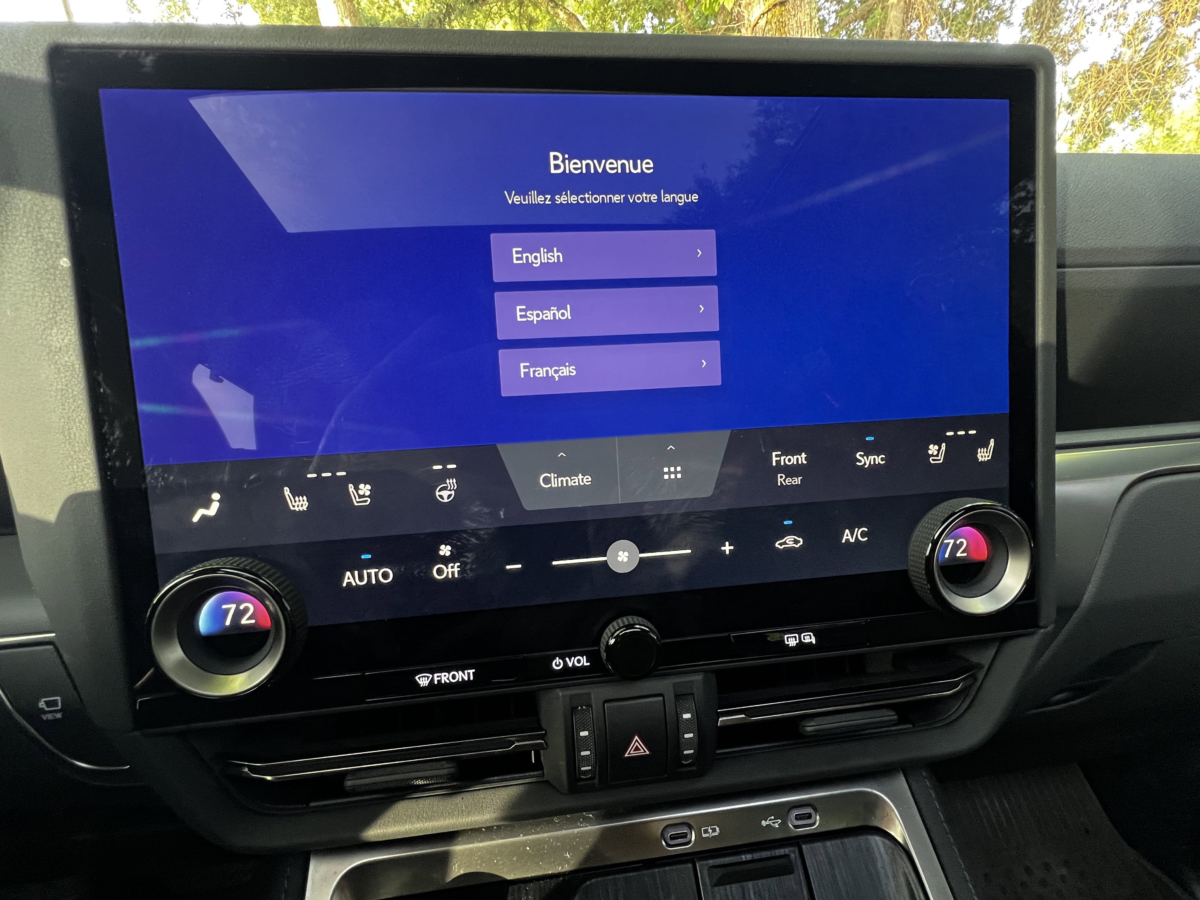 Used 2025 Lexus GX 550 w/ Accessory Package (2T) AWD/4WD image 23