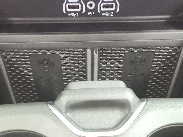New 2026 RAM 2500 Laramie AWD/4WD image 38
