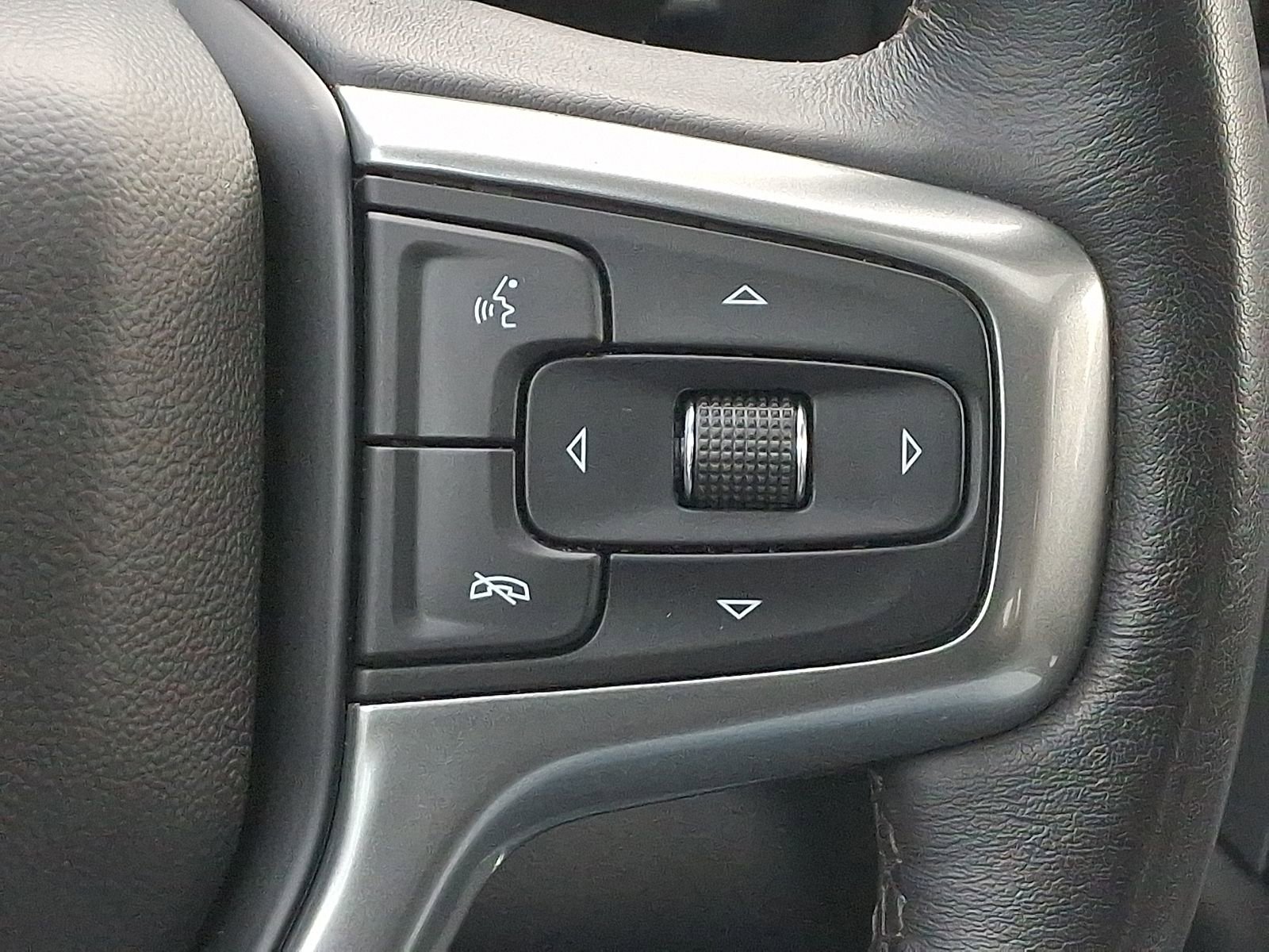 Used 2022 Chevrolet Silverado 3500 LTZ w/ LTZ Plus Package image 23