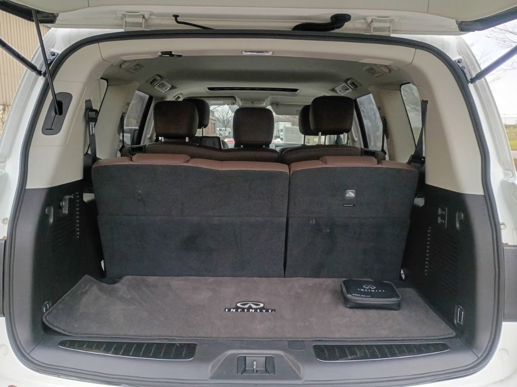 Used 2024 INFINITI QX80 Premium Select w/ Cargo Package image 11