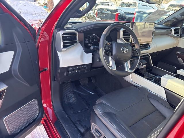 Used 2024 Toyota Sequoia Capstone image 15