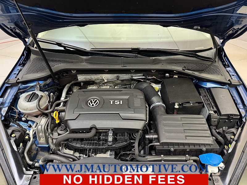 Used 2017 Volkswagen Golf S AWD/4WD image 10