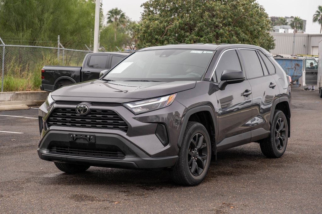 Used 2023 Toyota RAV4 LE image 3